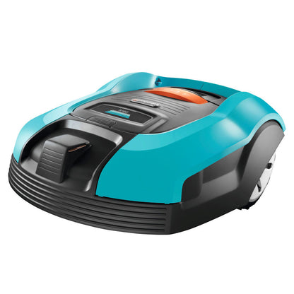 Gardena R40Li robotmaaier met nieuwe stalen mesjes voor een gelijkmatig gemaaid gazon